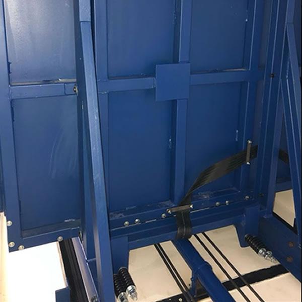 Puertas metálicas de acceso del ascensor o montacargas
